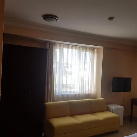 Hotel Acropol 3*