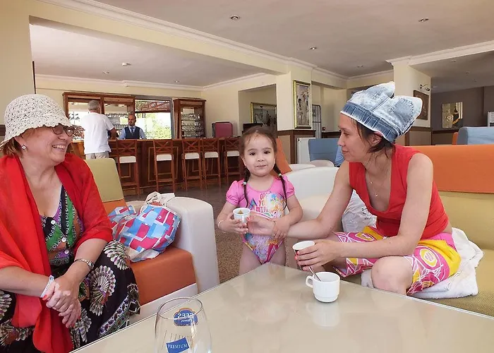 أكروبول بيتش 3*