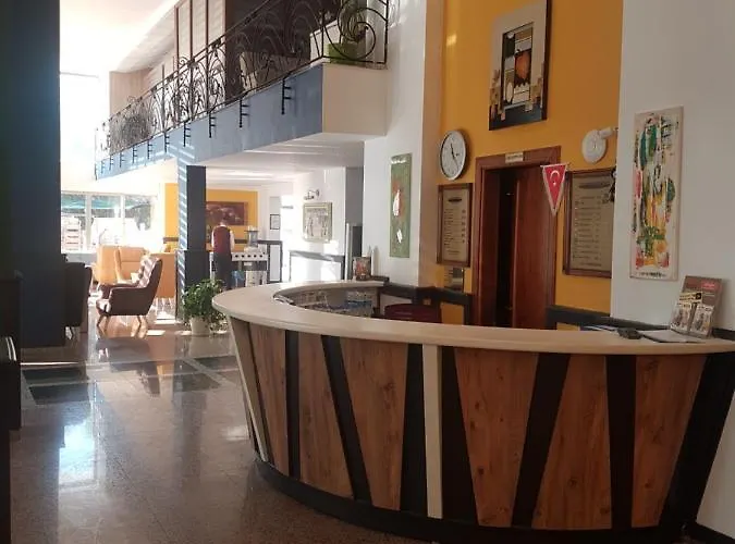 فندق أكروبول بيتش